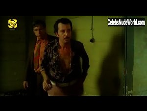 Christiane Torloni in O Beijo No Asfalto (1981) 3
