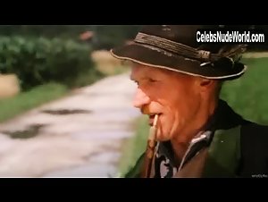 Christiane Maybach in Blutjung und liebeshungrig (1972) 1