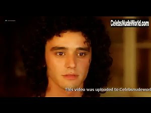 Celeste Pisenti in Tutto l'amore che c'e (2000) 6