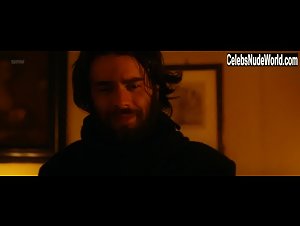 Cecilia Bertozzi in La banda Grossi (2018) 12