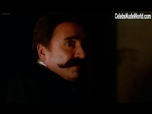 Catherine Frot in Guy de Maupassant (1982) 8