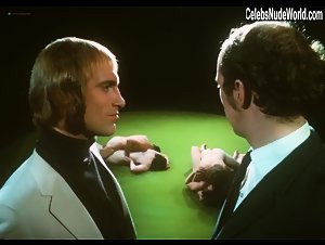 Carry Tefsen in Blue Movie (1971) 13