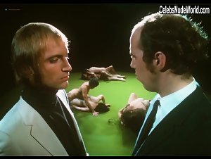 Carry Tefsen in Blue Movie (1971) 14