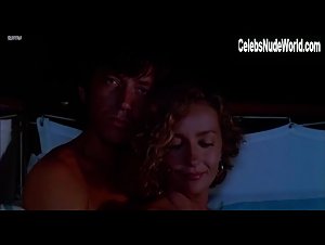 Caroline Cellier in L'annee des meduses (1984) 1