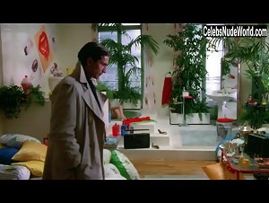 Grace de Capitani in Les ripoux (1984) 19