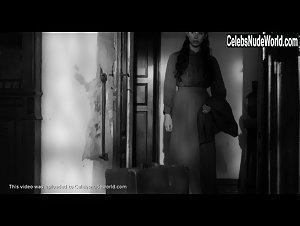 Greta Fernandez in Elisa y Marcela (2019) 15