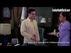 Gunilla af Halmstad in Mazurka pa sengekanten (1970) 13