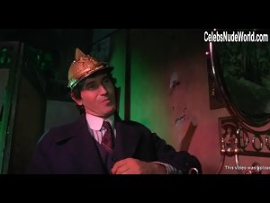Halina Kowalska in Sanatorium pod klepsydra (1973) 12