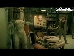 Hana Seidlova in Pupendo (2003) 4