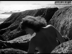 Harriet Andersson in Sommaren med Monika (1953) 5