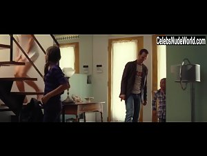 Helene Florent in Cafe de Flore (2011) 7