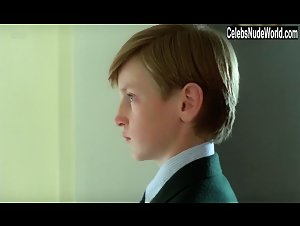 Helene Vincent in La vie est un long fleuve tranquille (1988) 8