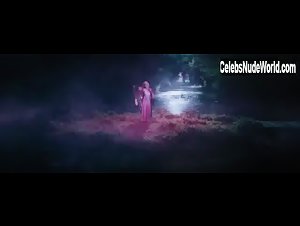 Ioana Anastasia Anton in Domnisoara Christina (2013) 1