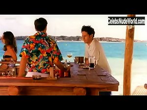 Isabelle Alexis in Les gens en maillot de bain ne sont pas (forcement) superficiels (2001) 1