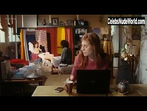 Isabelle Migotto in Valentin Valentin (2014) 14