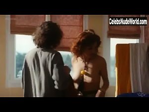 Isabelle Migotto in Valentin Valentin (2014) 2