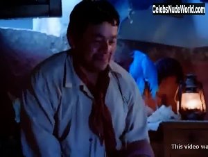 Isaura Espinoza in El tigre de Santa Julia (2002) 6