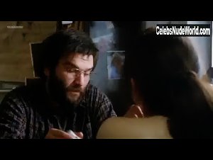 Ivana Roscic in Neka ostane medju nama (2010) 13
