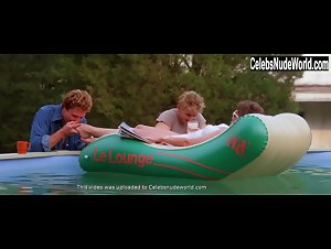 Janie Draper in At Close Range (1986) 6