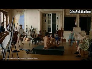 Julia Oristanio in Perrengue (series) (2017) 10