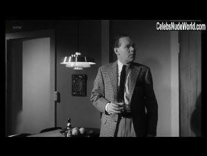 Jeanne Darville in Jag - en alskare (1966) 1