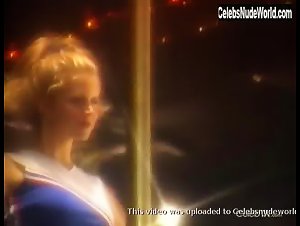 Jennifer Huss nude, striping scene in Vamps (1995) 3