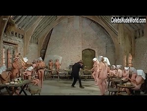 Jenny Runacre in I racconti di Canterbury (1972) 1