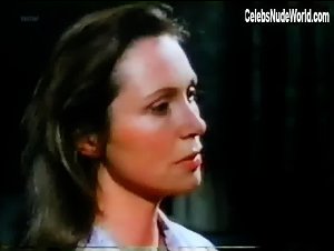 Joanna McCallum in A Wreath of Roses (1987) 4