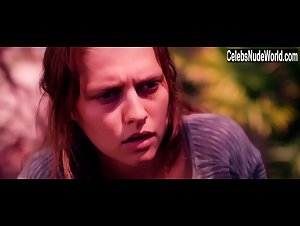 Johanna Stickland in Ever After (2014) 18