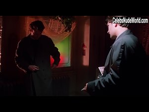 Joy Gregory nude, boobs scene in Blink (1993) 4