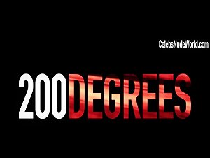 Julia Overby in 200 Degrees (2017) 3