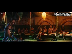 Julia Thomas in Night Out (2018) 13