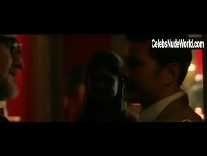 Julianne Trevisol in Os Dias Eram Assim (series) (2017) 4
