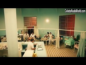 Karen Motta in Sob Pressao (series) (2017) 14