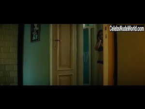 Karolina B&#261;ka&#322;a in Anatomia z&#322;a (2015) 3