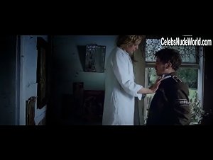 Karolina Kominek in Historia Roja (2016) 6