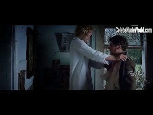 Karolina Kominek in Historia Roja (2016) 7