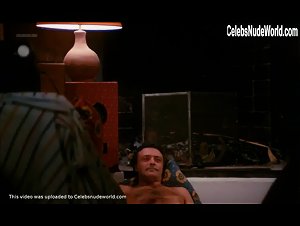 Kathryn Charly in La revanche des mortes vivantes (1987) 15
