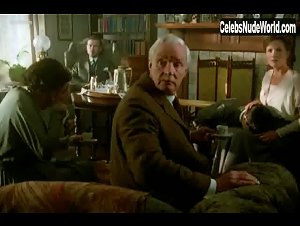 Katy Cavanagh in A Dance to the Music of Time (series) (1997) 7