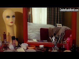 Kelsey Siepser in White Orchid (2018) 14