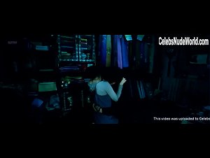 Kim Ok-Vin missionary , nude scene in Thirst (2009) 1