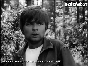 Kristiina Halkola in Kapy selan alla (1966) 16