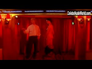 Laetitia Pesenti in A la vie, a la mort (1995) 17