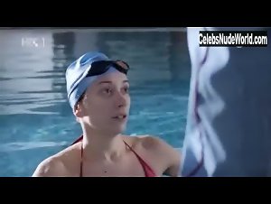 Lana Baric in Da sam ja netko (series) (2015) 1
