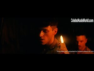 Lang Khe Tran in Les confins du monde (2018) 17