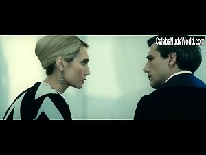 Laura Baldi in La madre (2013) 8