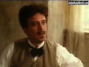 Laura Kamis Wrang in August Strindberg: Ett liv (series) (1985) 14