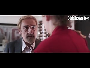 Laura Pizzirani in Youtopia (2018) 10