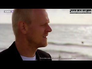 Laerke Winther in En enkelt til Korsor (2008) 8