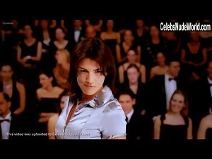 Leona Philippo in Phileine zegt sorry (2003) 20